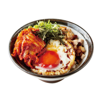 キムチのせ焼豚丼（半熟玉子入り）